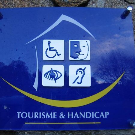 La Ferme Des Genets Bed and Breakfast Medeyrolles Εξωτερικό φωτογραφία