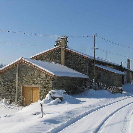 La Ferme Des Genets Bed and Breakfast Medeyrolles Εξωτερικό φωτογραφία