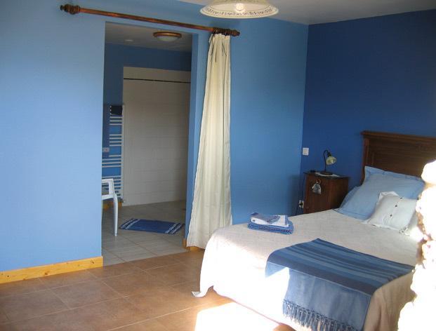 La Ferme Des Genets Bed and Breakfast Medeyrolles Εξωτερικό φωτογραφία