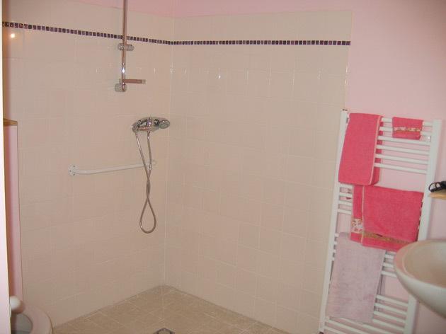 La Ferme Des Genets Bed and Breakfast Medeyrolles Δωμάτιο φωτογραφία