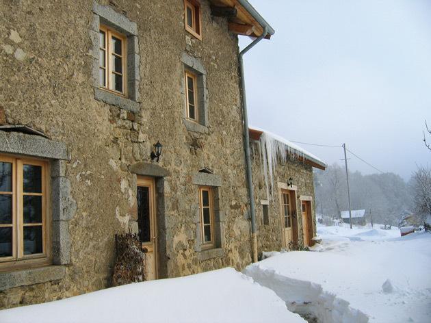 La Ferme Des Genets Bed and Breakfast Medeyrolles Εξωτερικό φωτογραφία